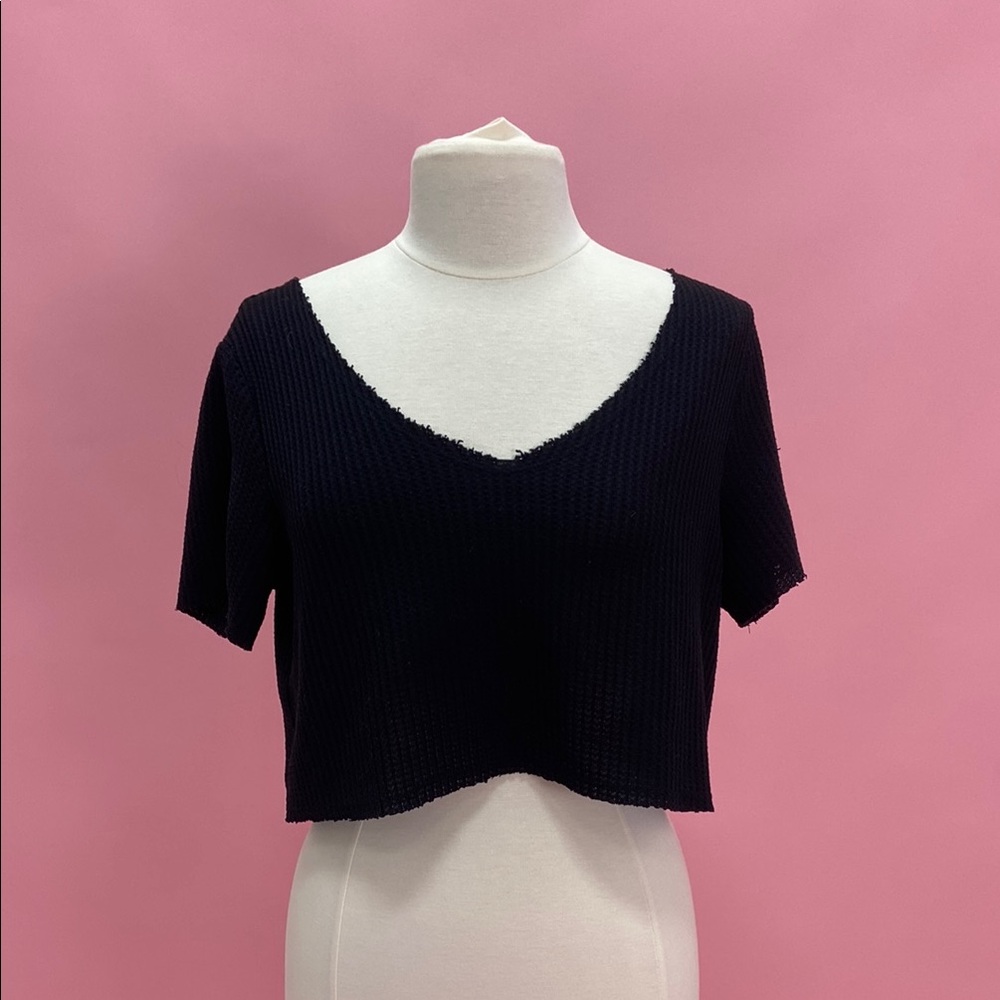 Black V-Neck Knit Crop Top
